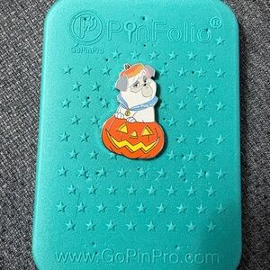 Pumpkin Pals Mystery Pin Set - Percy